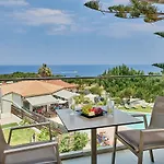 Apart Otel Ionian Aura 4*