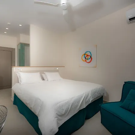 Ionian Aura Lägenhetshotell 4*