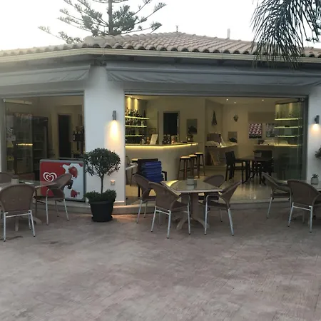 Ionian Aura Lägenhetshotell 4*