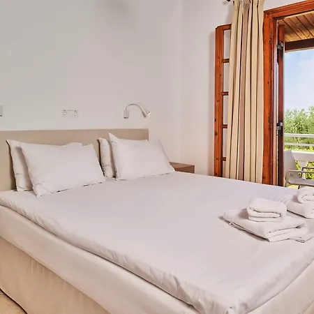 Ionian Aura Apartmanhotel Ciliví
