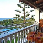 Lägenhetshotell Ionian Aura 4*