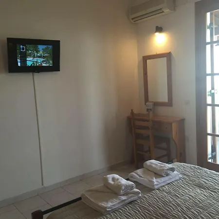 爱奥尼亚奥拉酒店